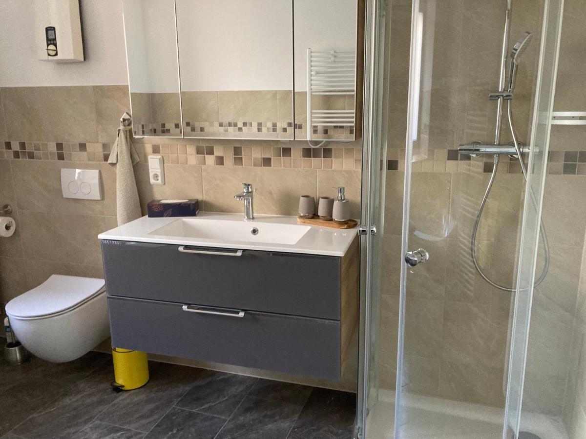 Traumzeit Apartment แบร์นคาสเทล-คืสท์ ภายนอก รูปภาพ